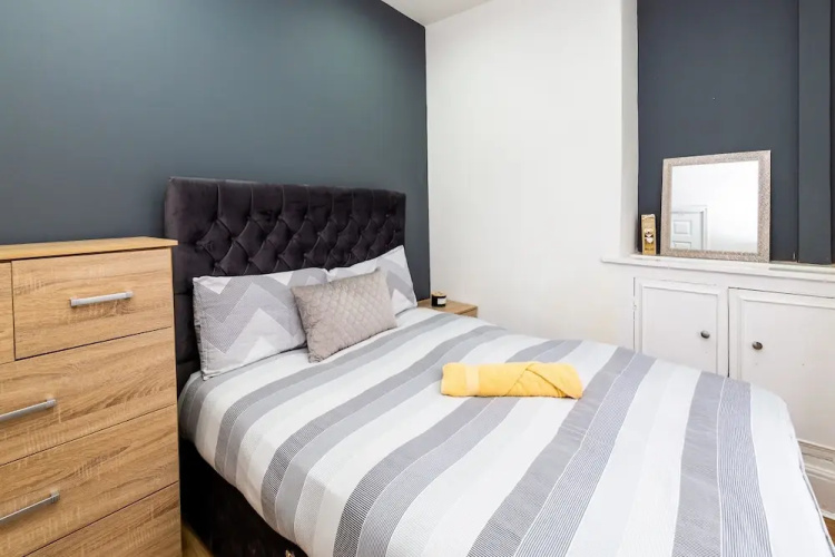 Lush Apartments 4 Bedroom House - Gilroy