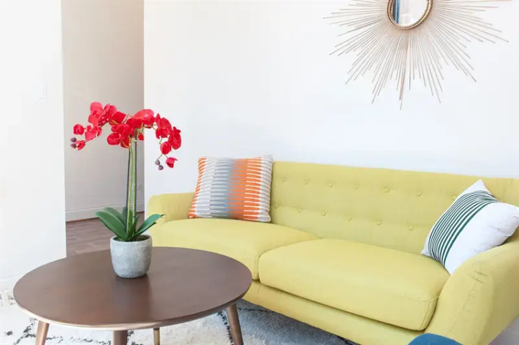 Smart Studio in Lincoln Park by Sonder