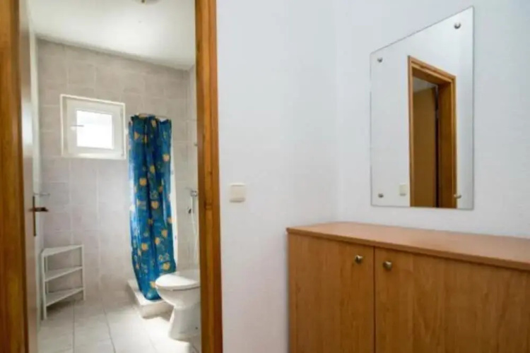 Apartments Boguvila - Two-bedroom Basic Apartment With Terrace -