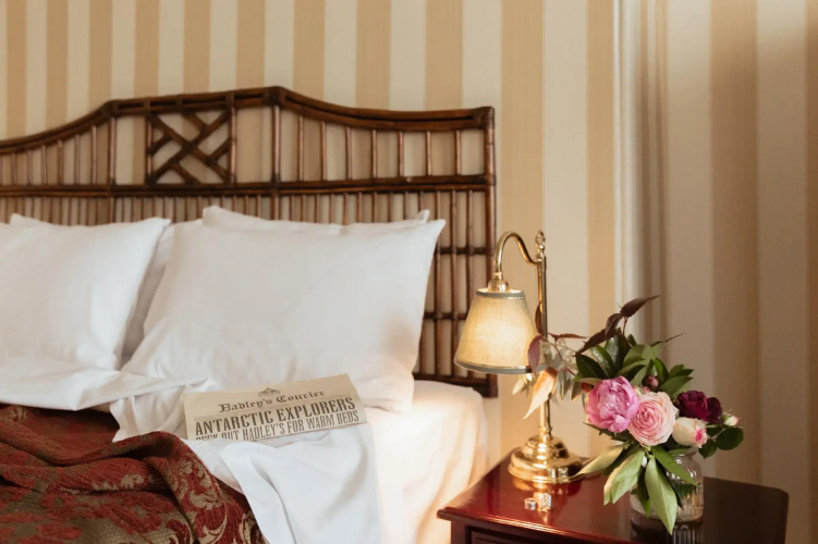 Hadley's Orient Hotel