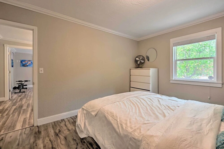 3 Bedrooms Cottage