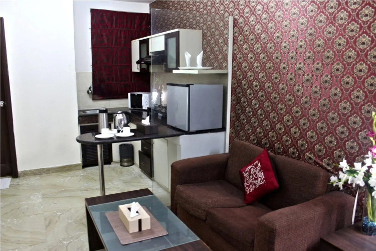 Hotel Jashn Inn near Apollo Hospital, Delhi