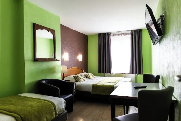 Classic Triple room