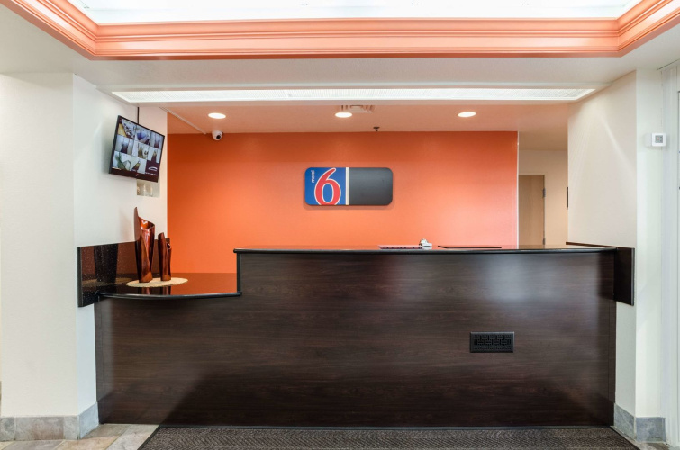 Motel 6 Bristol, VA