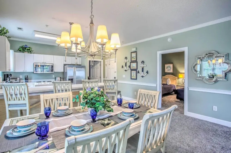 Tasteful Myrtle Beach Condo With Patio & Pool!