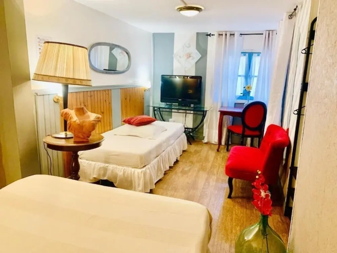 Standard Triple room