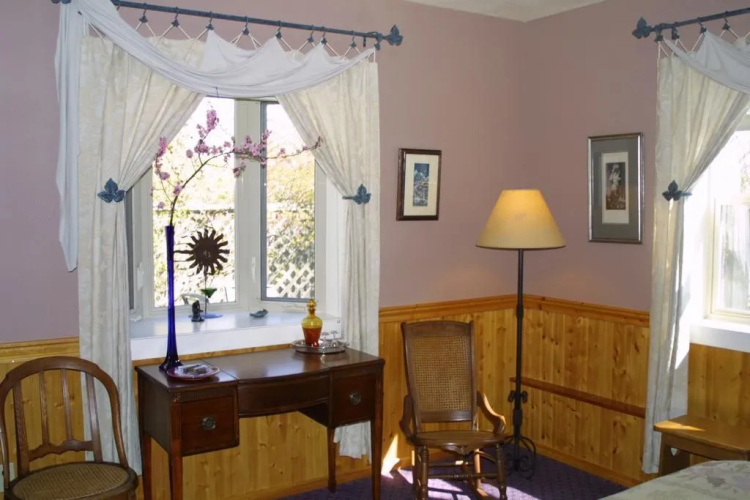 Arden Forest Inn