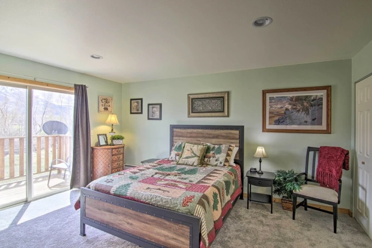 2 Bedrooms Apartment
