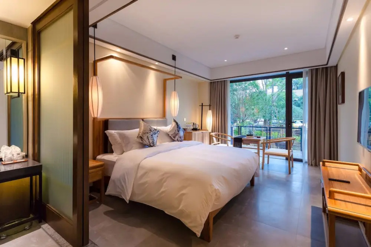 Admirable day Hotel