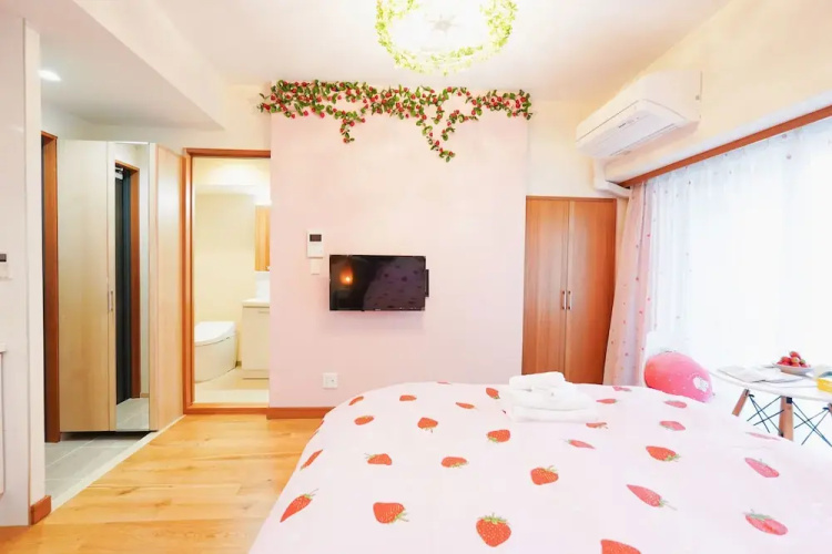 V Boutique House