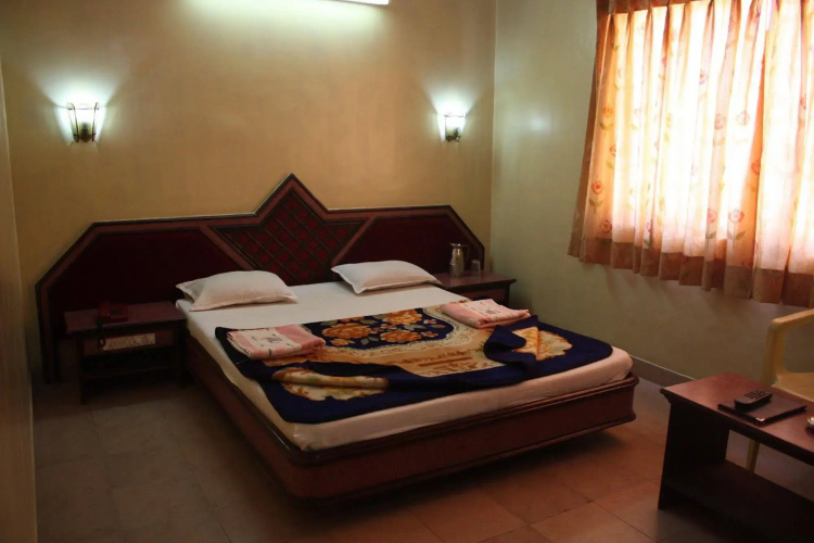 Hotel Jambhale Palace