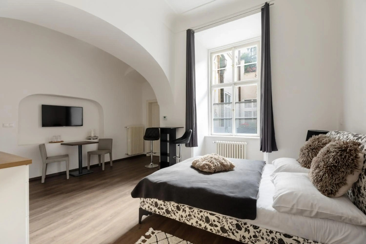 Old Town Square Residence by Emblem