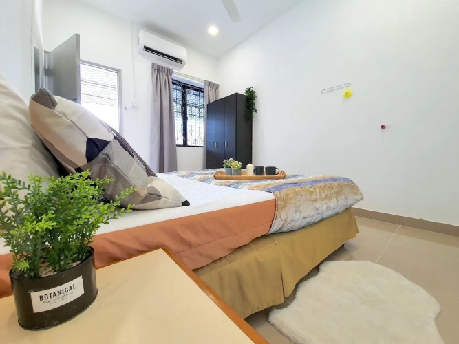 WhiteTerrace House Jalan Ipoh by BeeStay