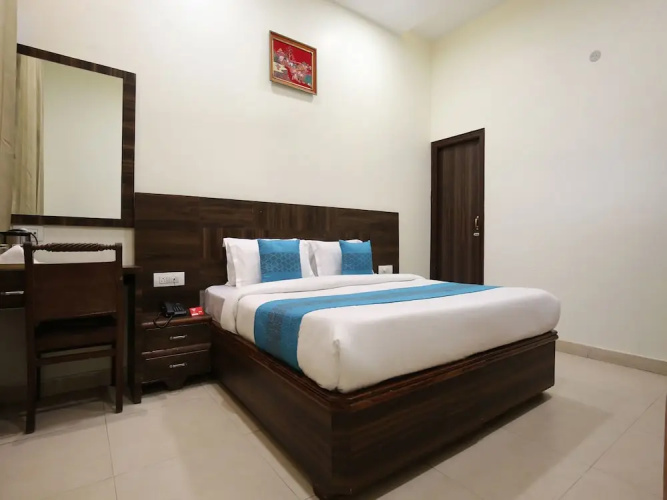 OYO 9727 Hotel Welcome Inn 2