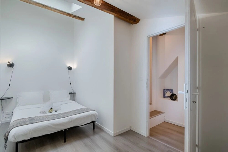 Heart Panier - Charming Atypical Duplex