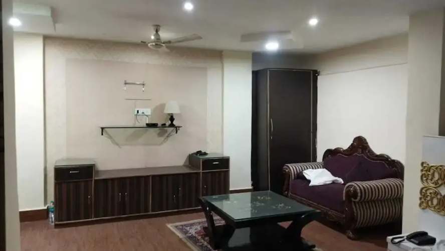 The Royal Suites
