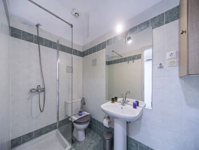 Standard Twin room with balcony