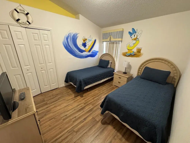 Daisy's Den - Five Bedroom Home