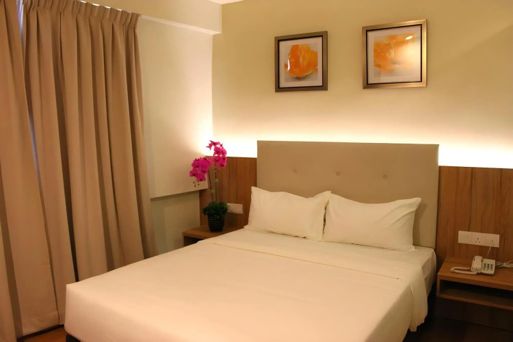 BIG M Hotel