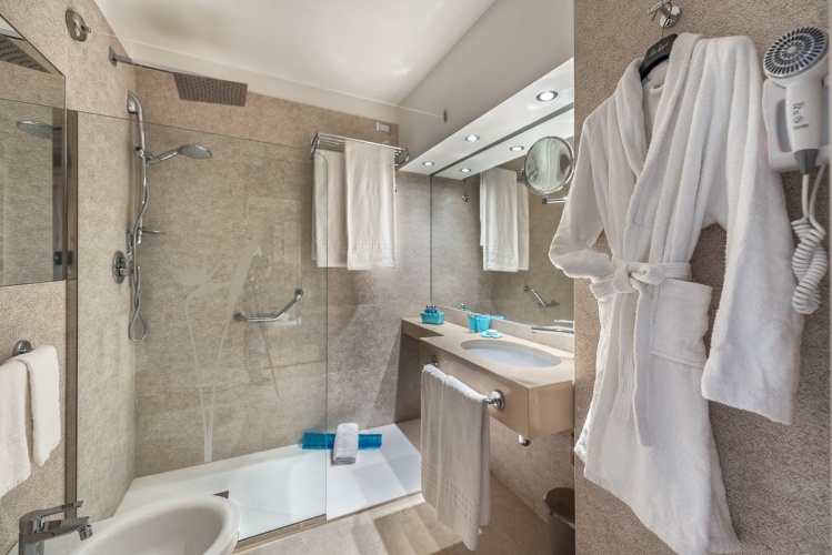 Acacia Marina (Adults Only) photo 11
