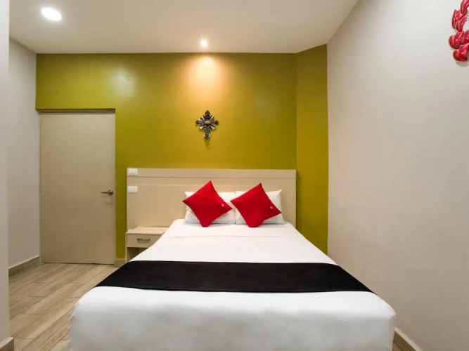 Standard Quadruple room with view
