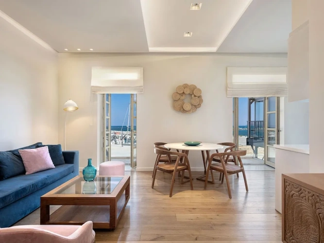 2 Bedrooms Apartment with balcony