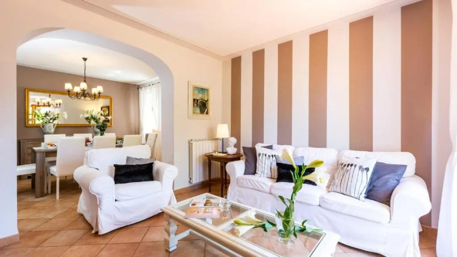 Villa Elena 9&1