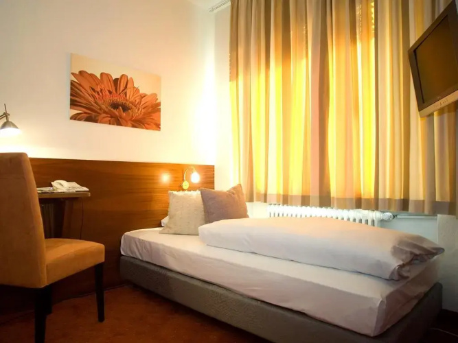 Hotel Dolomit