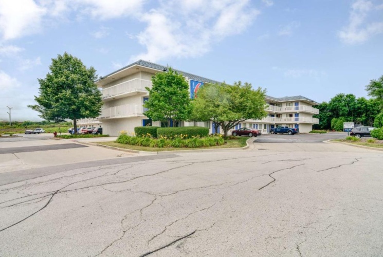 Motel 6 Chicago Nw - Rolling Meadows photo 19