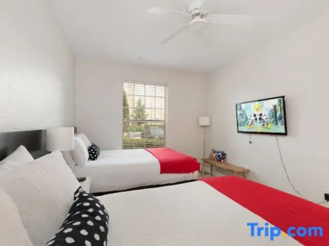 2 Bedrooms Apartment
