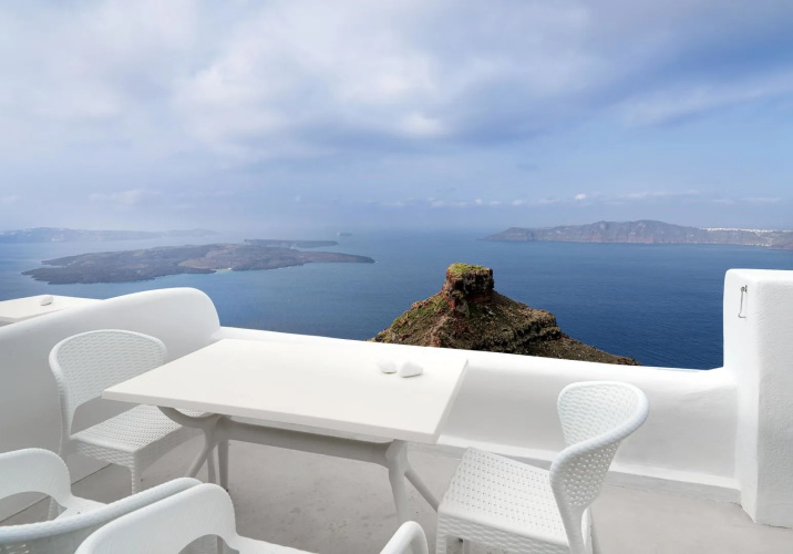 Tholos Resort
