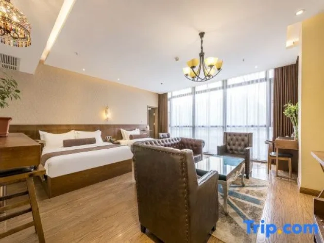 Deluxe Double Suite