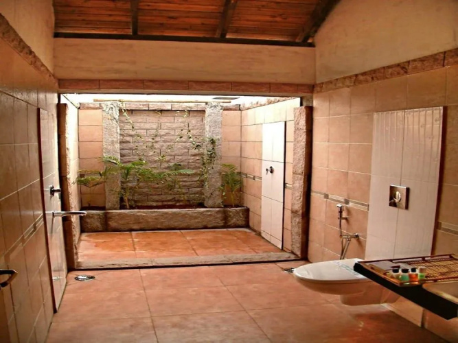 Kadambavanam Ethnic Village Resort
