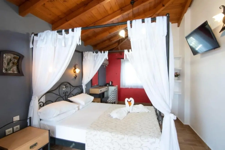 Deluxe Double room with balcony and with sea view