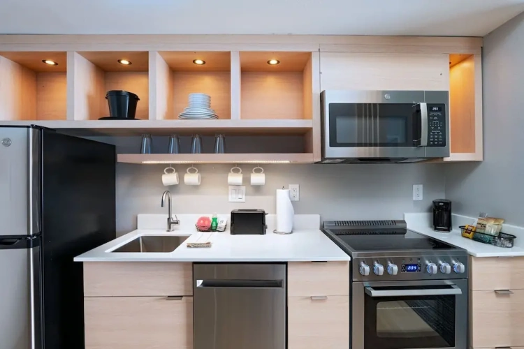 1 Bedroom Suite