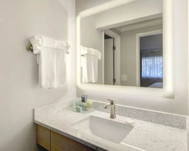1 Bedroom Standard Double room oceanfront