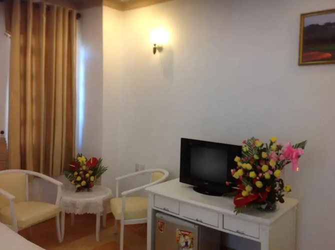 Pho Lanh Hotel