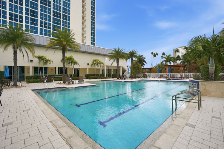 Luxurious Waterfront Condo At Alta Mar 2 Bedroom Condo - Fort Myers, FL