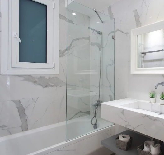Acropolis homm Urban Oasis