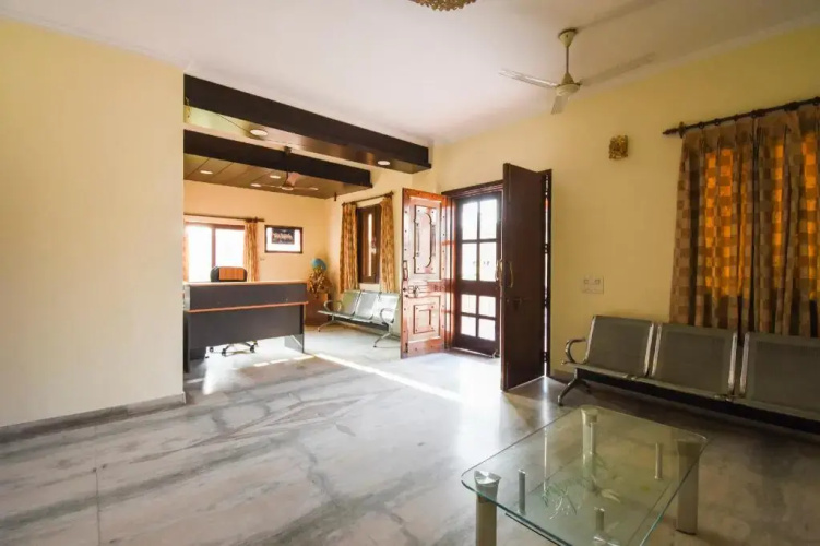 Gopal Bhawan by OYO Rooms