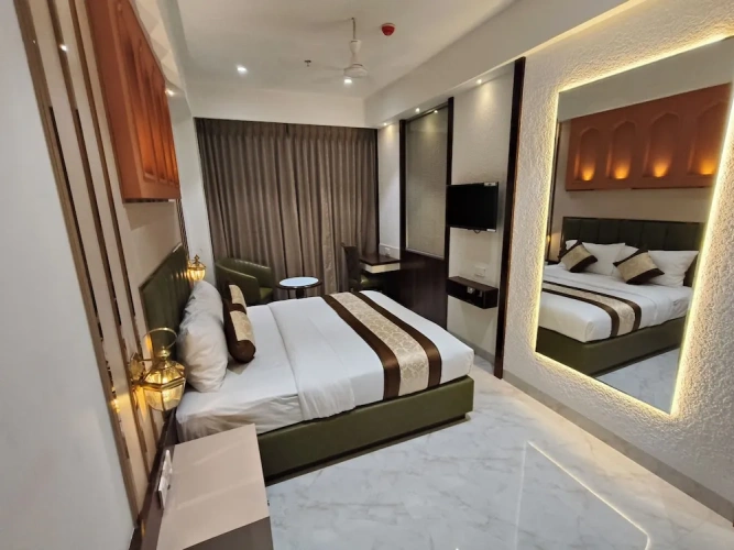 Luxury Suite