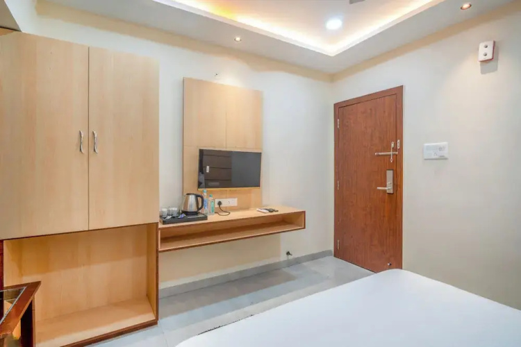 Hotel Clover Inn by Onyx Group