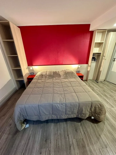 2 Bedrooms Cottage