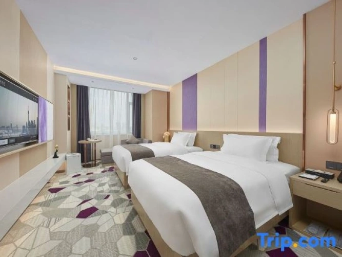 Luxury Twin room with view