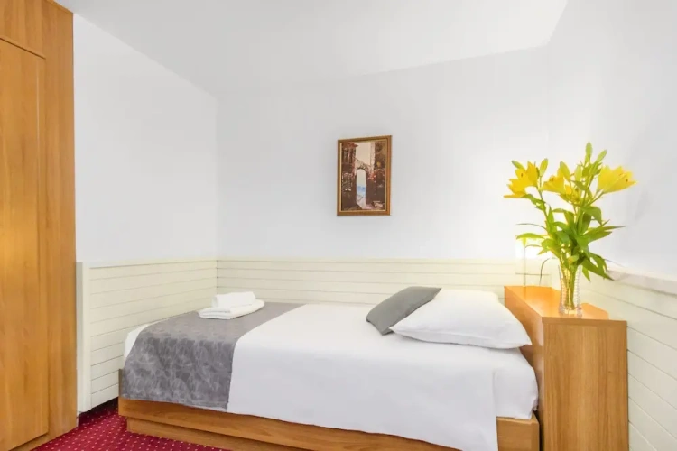 Standard Single room with city view