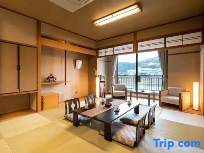 Standard room with river view