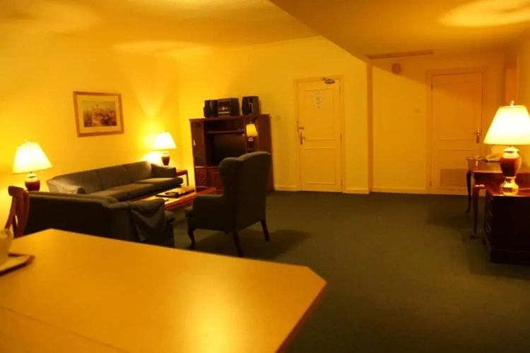2 Bedrooms Suite