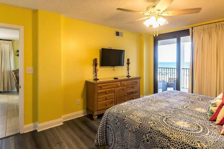 Wind Drift SW 207 - Large Beachfront Unit w/ Spacious Private Balcony!
