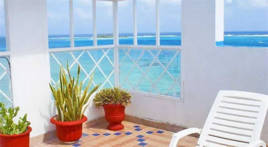 Calypso Beach Hotel