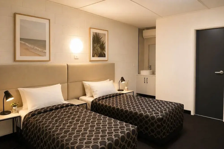 Classic Twin room